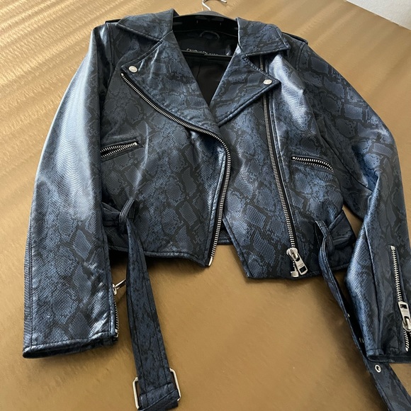 Calvin Klein Jeans Faux Leather Python Print Women's Moto Jacket NWT Indigo - Picture 6 of 8